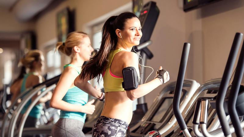 Ovaj 30-minutni trening hodanja na traci pomo&cacute;i &cacute;e vam da ostanete aktivni tijekom zime