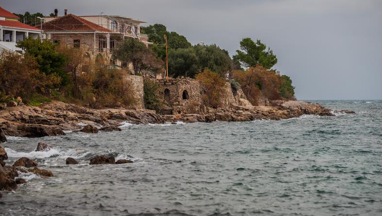 Sućuraj: Zimski dan u malenom mjestu na istoku otoka Hvara