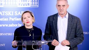 Zagreb: Ivana Kekin i Damir Bakić o prijedlogu izmjena i dopuna Zakona o zdravstvenom osiguranju