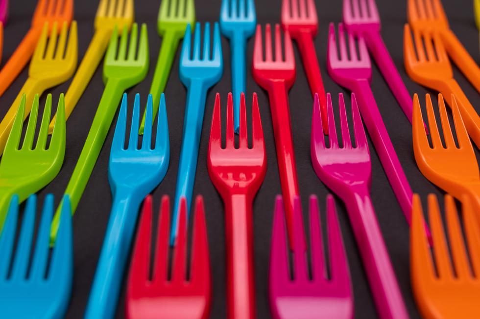 Od 2020. bez plastičnih tanjura, pribora za jelo i štapića za uši