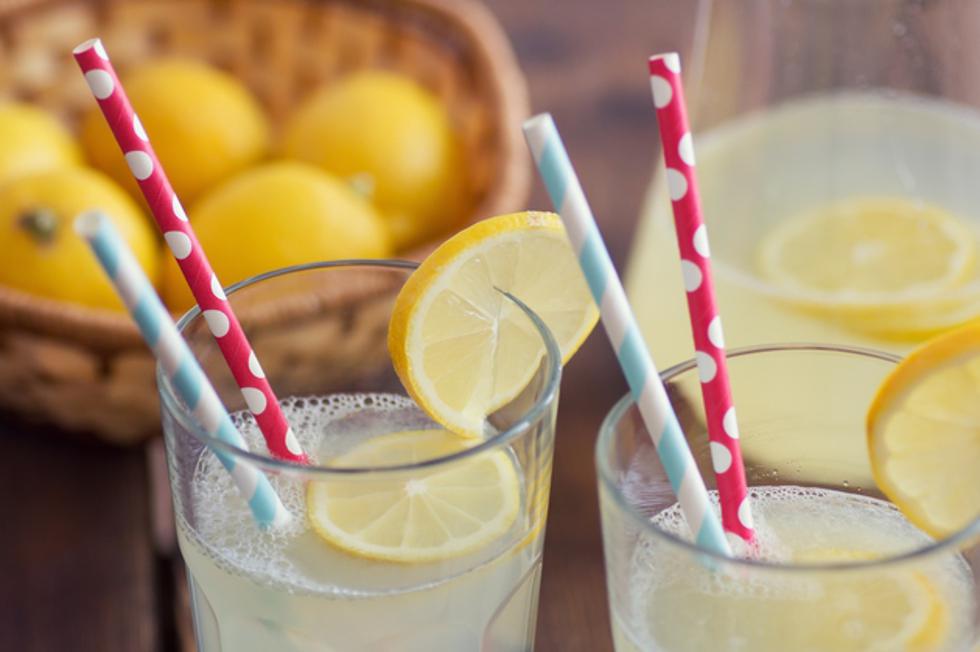 Razlozi za i protiv konzumacije tople vode s limunom na prazan želudac