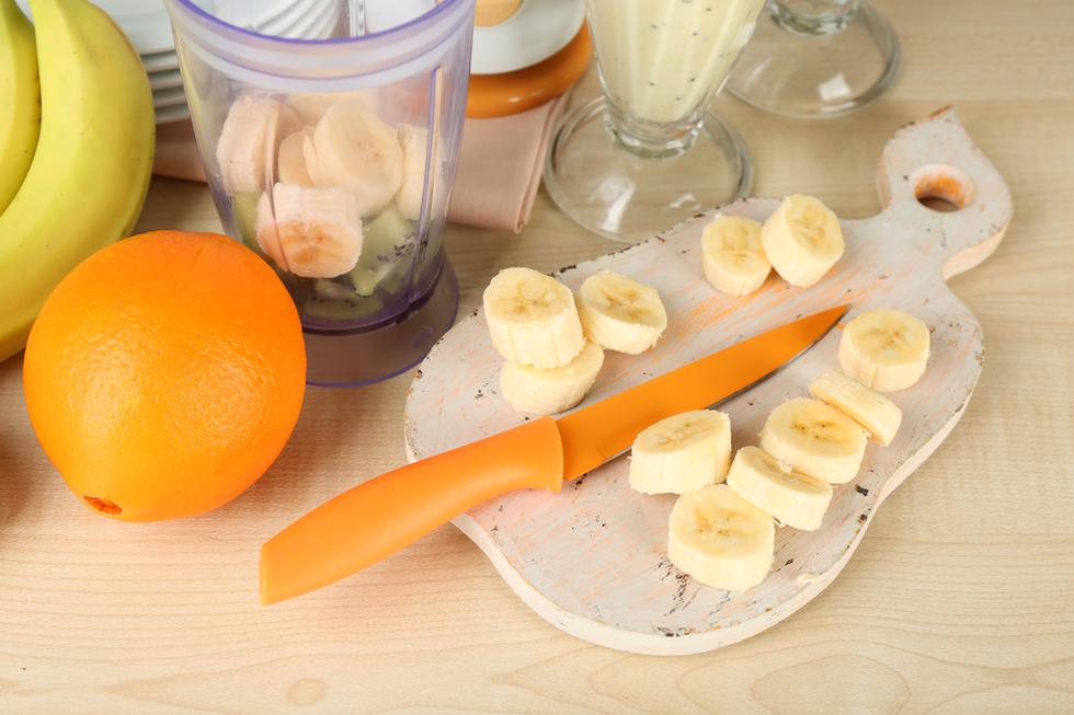 Pripremi proteinski napitak s vanilijom, bananom i narančama