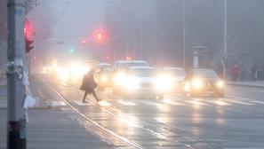 Gusta magla nad Zagrebom, glavni grad je jutros u crvenoj zoni zbog zagađenog zraka