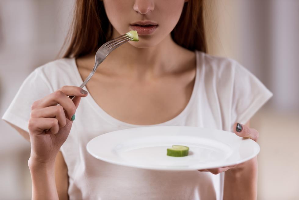 Poremećaji hranjenja predstavljaju sve veći javnozdravstveni problem, posebice za mlade
