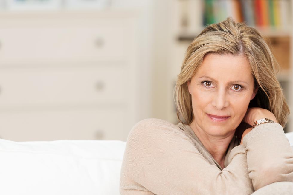 Utjecaj menopauze i hormonalnih promjena na kožu i kosu