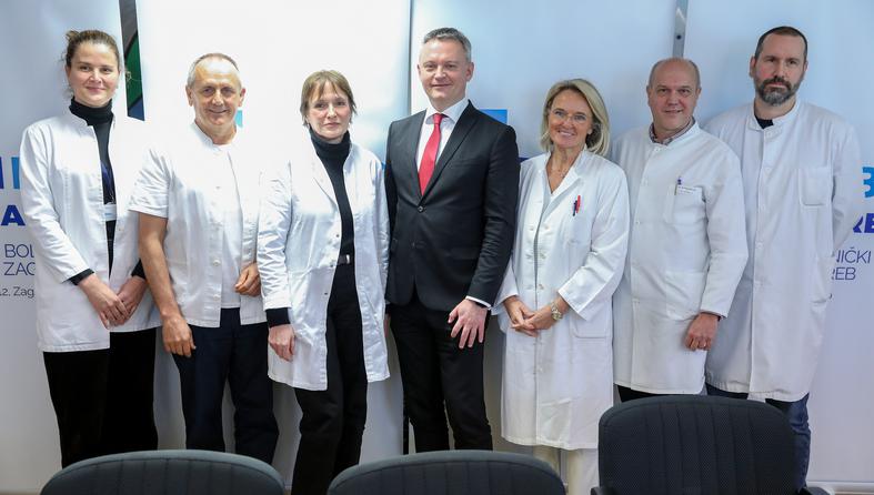 Zagreb: Konferencija za medije povodom uspješnog izvođenja novog, medicinski zahtjevnog zahvata visoke složenosti
