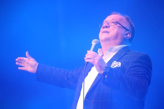 Umro je Halid Bešlić