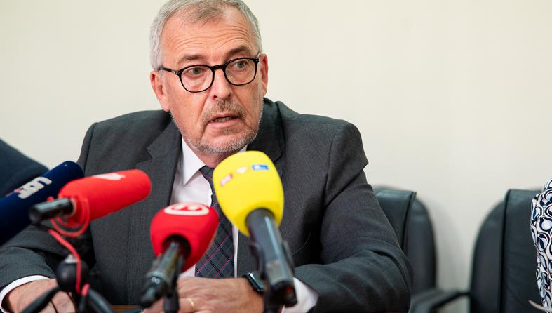 Zagreb: Izvanredna konferencija za medije na kojoj je potvrđen slučaj bedrenice