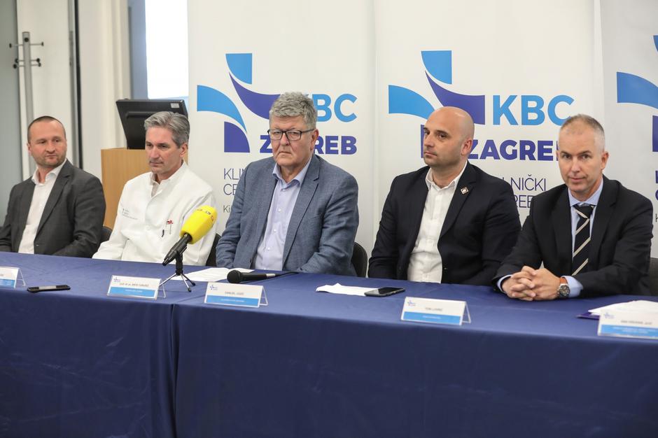 S lijeva na desno: Krešimir Marušić, Ivica Lukšić, Ante Ćorušić, Danijel Jozić i Toni Lovrić | Author: Robert Anic/PIXSELL
