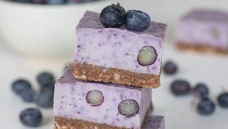 Borovnica chessecake vegan