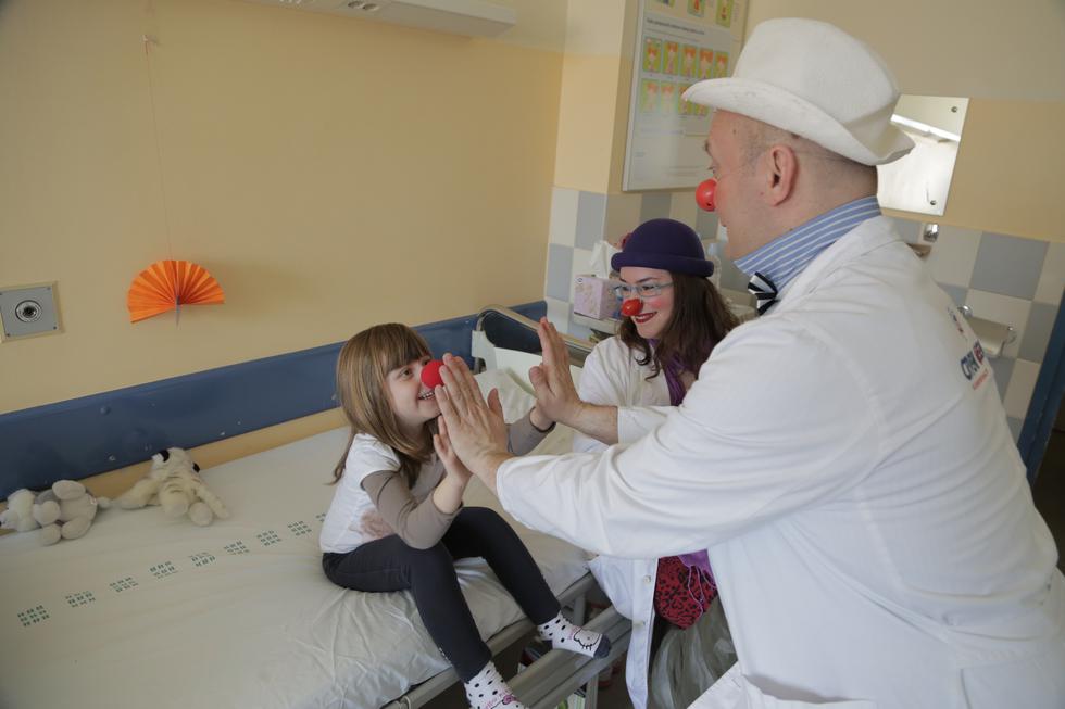Svojom donacijom možeš poduprijeti rad Crvenih Nosova  i osigurati smijeh bolesnoj djeci