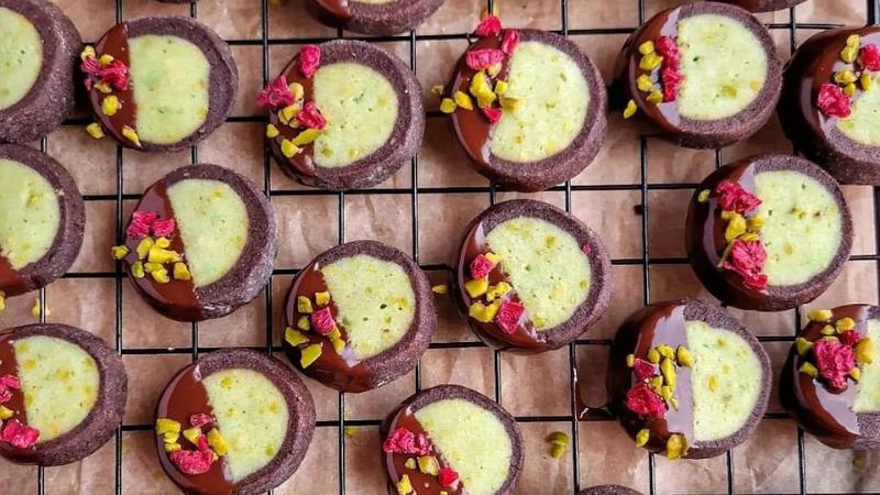 &Ccaron;okoladni kola&ccaron;i&cacute;i s pistacijama idealni za blagdane