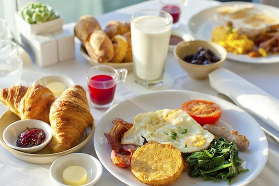 Što treba sadržavati idealan doručak na dijeti?