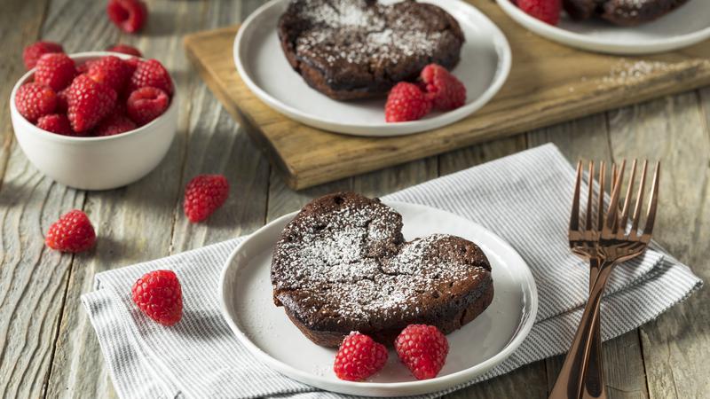 Dvije lagane valentinovske torte od samo tri sastojka - savr&scaron;en izbor za romanti&ccaron;nu ve&ccaron;eru