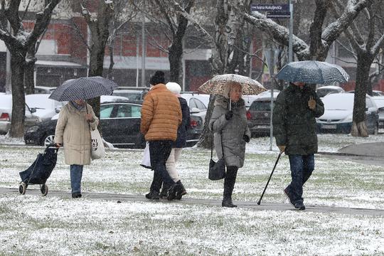 Snijeg je počeo padati i u Zagrebu