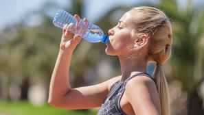 Jesi li znala da se možeš debljati zbog nakupljanja vode? Evo kako to spriječiti