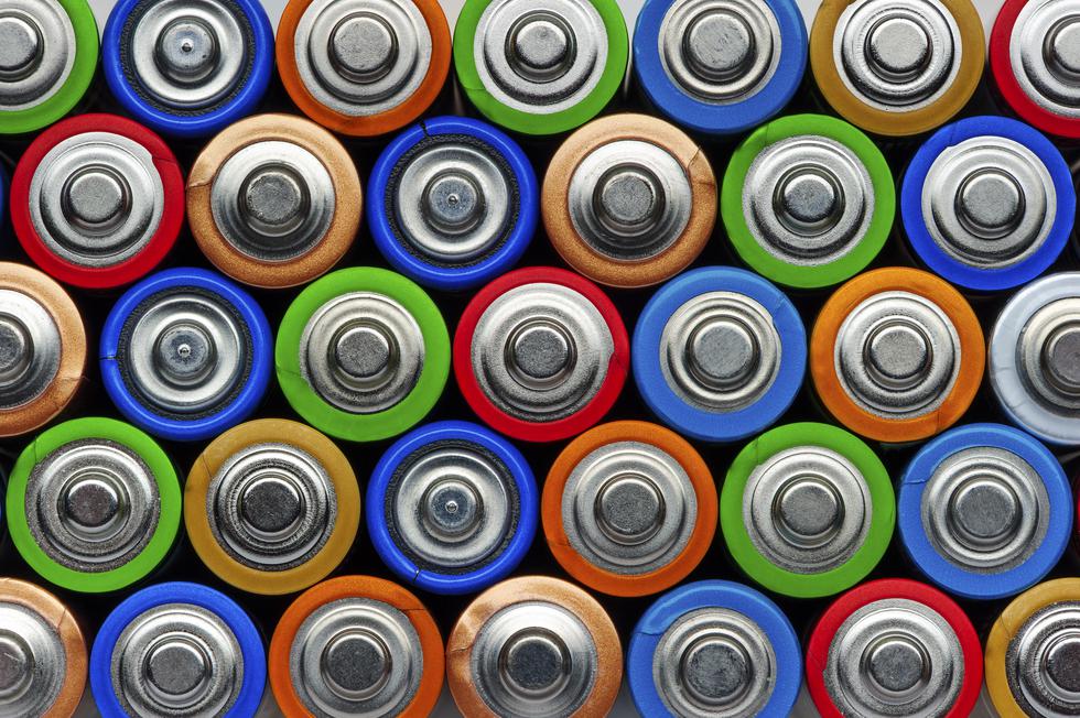 Koristiš li uređaje na baterije, kupuj one koje se mogu puniti i ponovno koristiti
